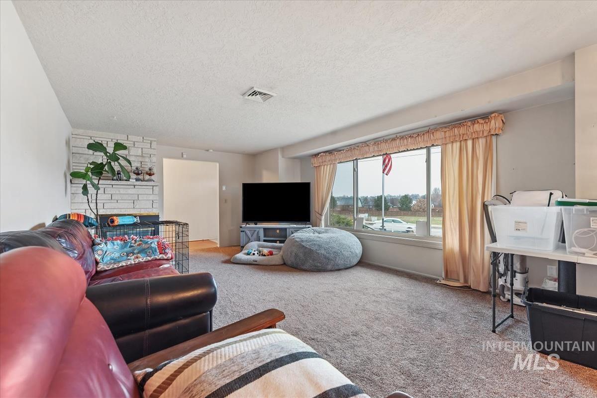 11360 W Lake Hazel Rd, Boise, Idaho 83709, 3 Bedrooms, 2 Bathrooms, Residential For Sale, Price $775,000,MLS 98976198