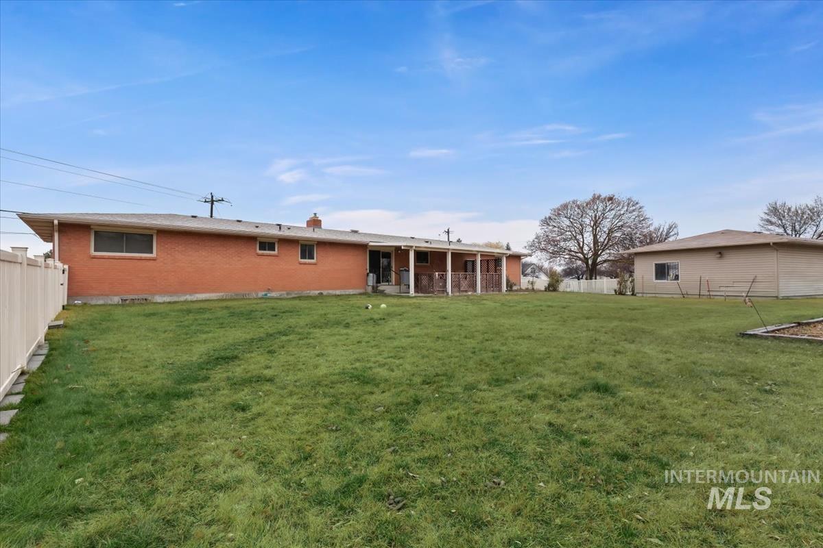 11360 W Lake Hazel Rd, Boise, Idaho 83709, 3 Bedrooms, 2 Bathrooms, Residential For Sale, Price $775,000,MLS 98976198