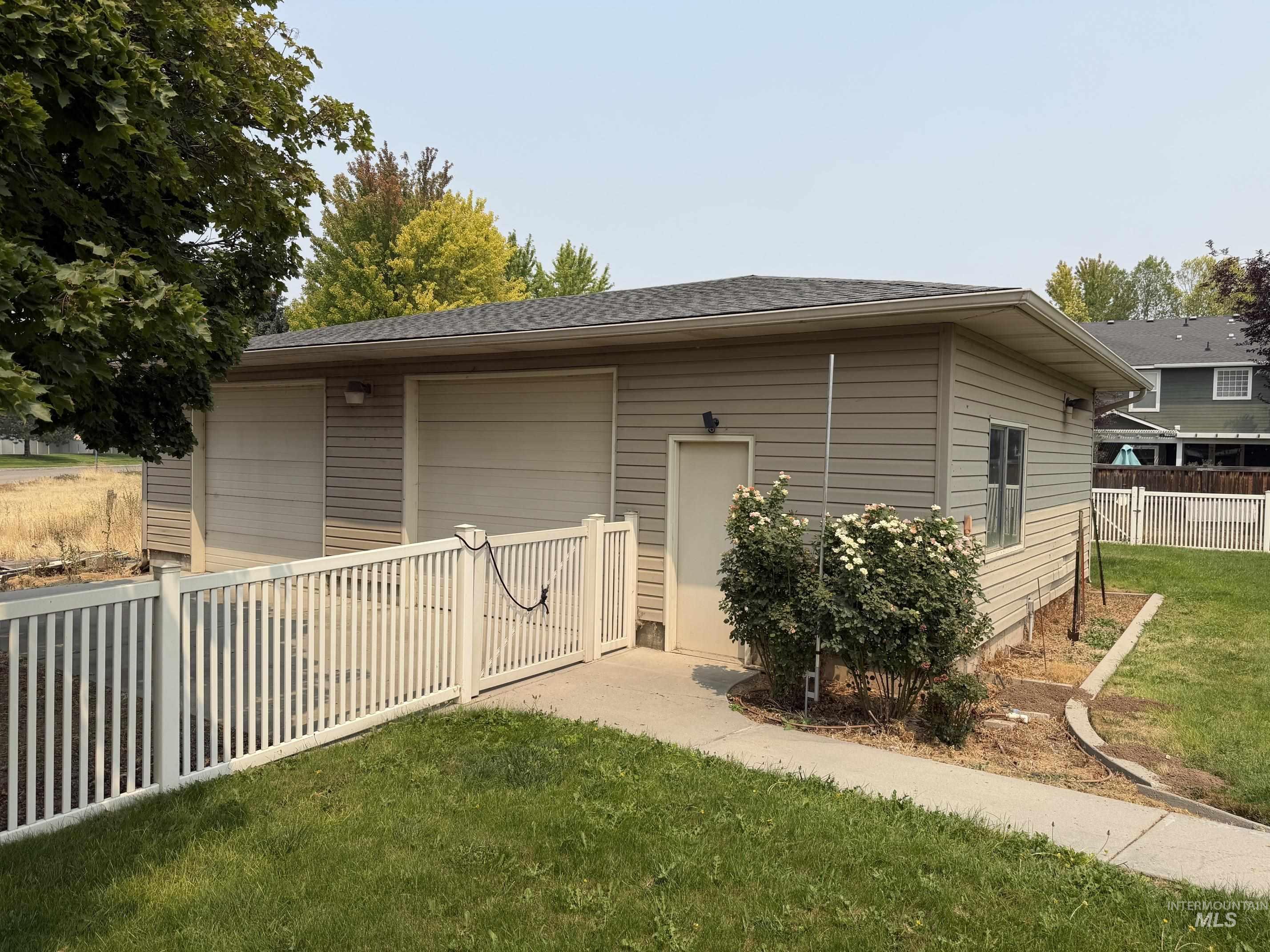 11360 W Lake Hazel Rd, Boise, Idaho 83709, 3 Bedrooms, 2 Bathrooms, Residential For Sale, Price $650,000, 98976198