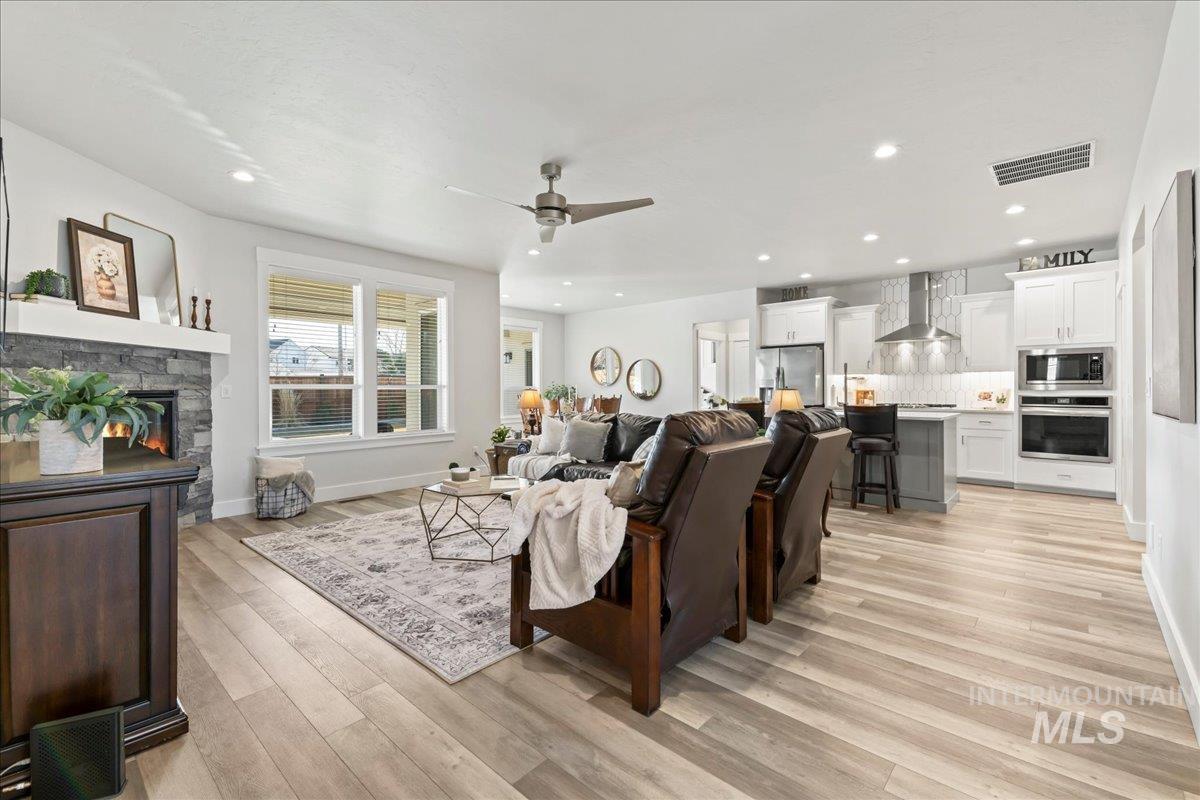 2500 S S Pelion Way, Nampa, Idaho 83686, 3 Bedrooms, 2 Bathrooms, Residential For Sale, Price $569,900,MLS 98976199