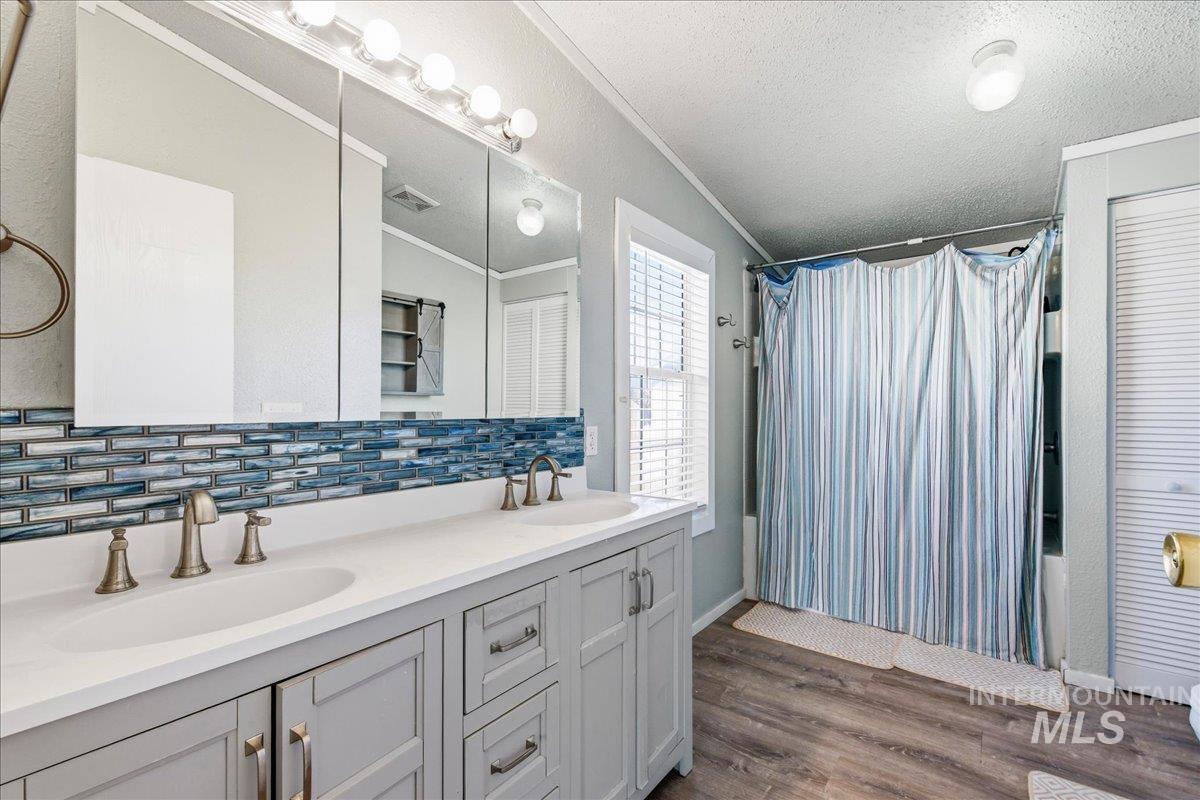 11400 W Hawkins, Nampa, Idaho 83651, 4 Bedrooms, 2 Bathrooms, Residential For Sale, Price $350,000, 98976203