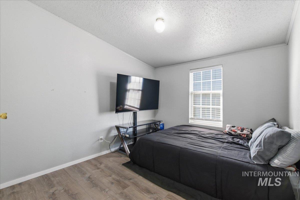 11400 W Hawkins, Nampa, Idaho 83651, 4 Bedrooms, 2 Bathrooms, Residential For Sale, Price $350,000, 98976203