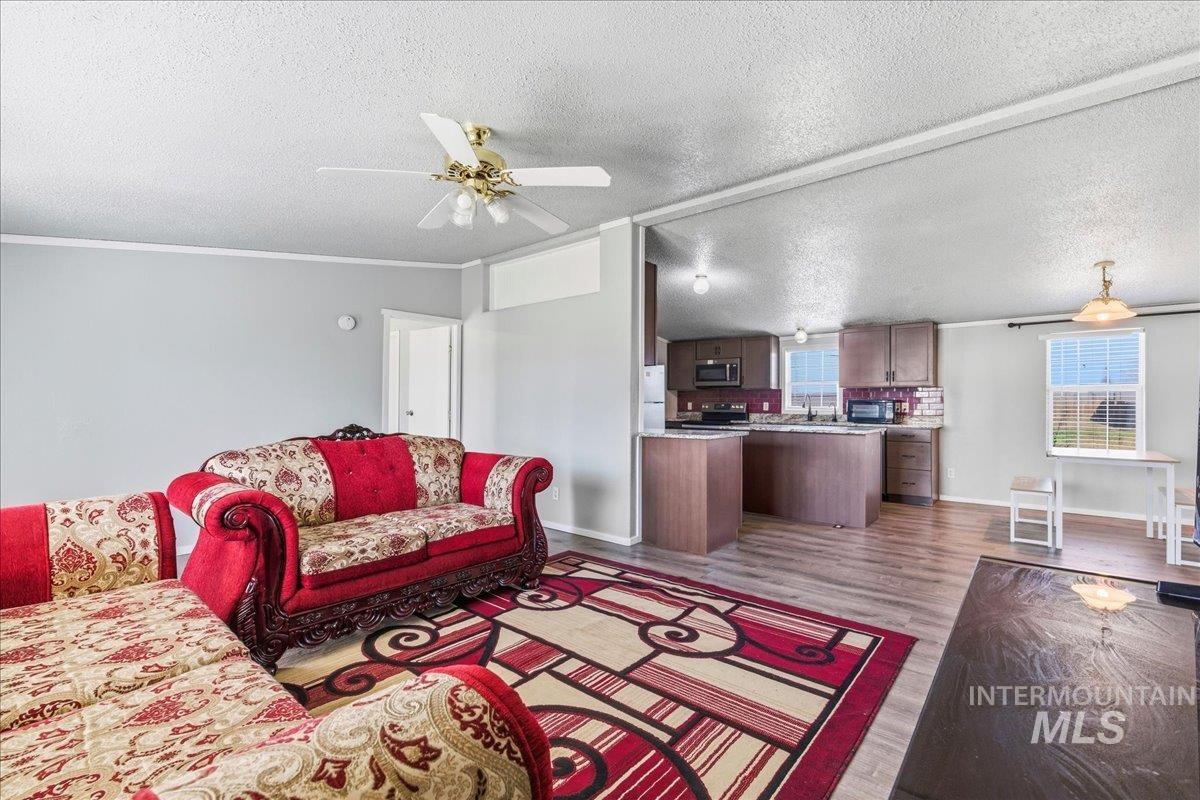 11400 W Hawkins, Nampa, Idaho 83651, 4 Bedrooms, 2 Bathrooms, Residential For Sale, Price $350,000, 98976203