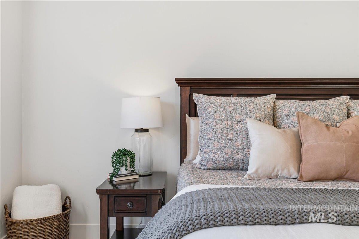 2472 S S Pelion Way, Nampa, Idaho 83686, 4 Bedrooms, 3 Bathrooms, Residential For Sale, Price $749,900, 98976205