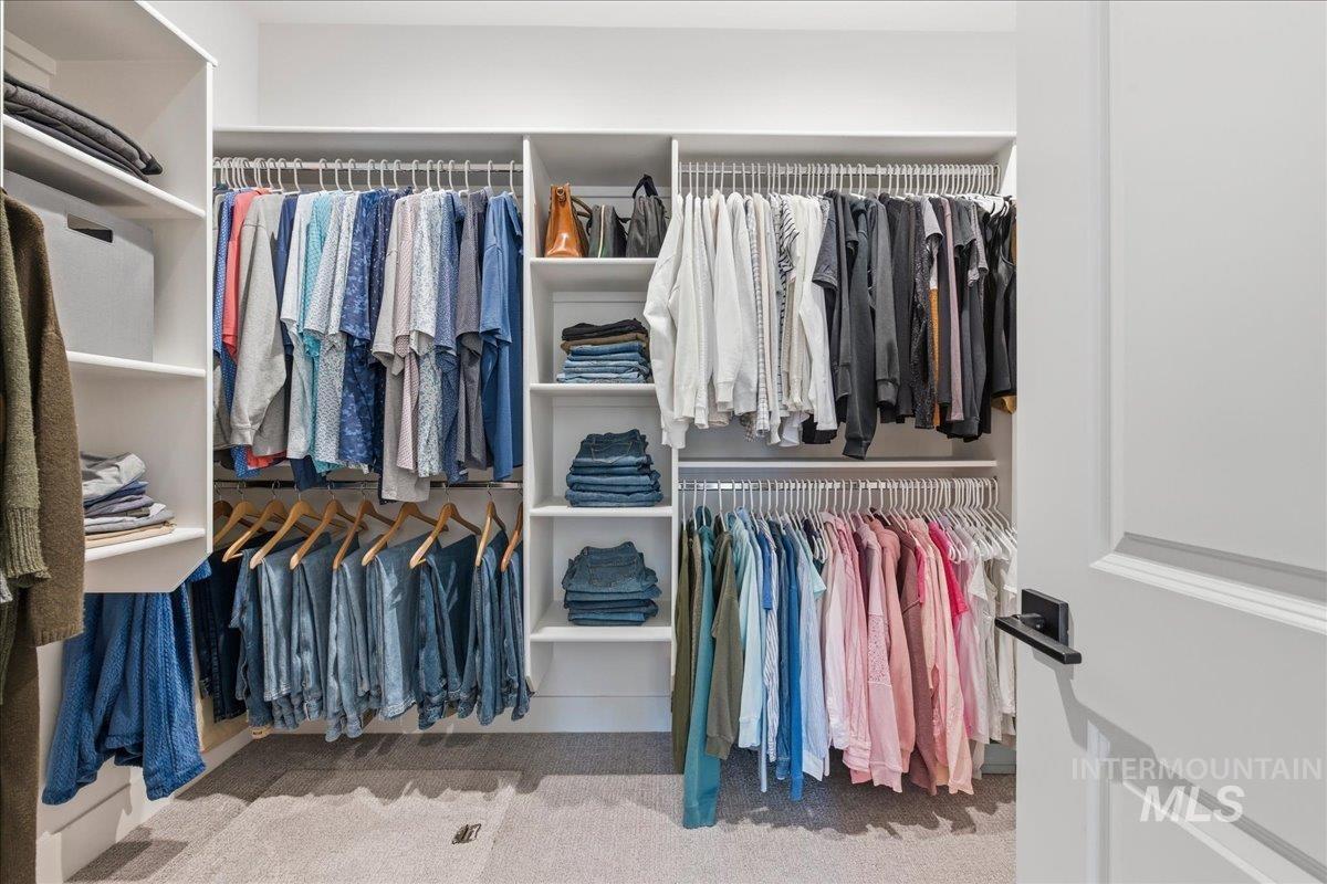 2472 S S Pelion Way, Nampa, Idaho 83686, 4 Bedrooms, 3 Bathrooms, Residential For Sale, Price $749,900, 98976205