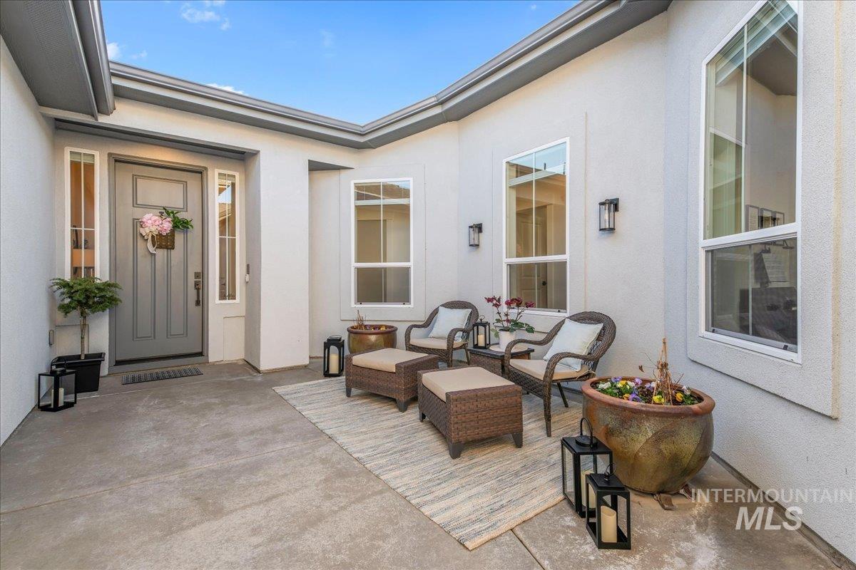 2472 S S Pelion Way, Nampa, Idaho 83686, 4 Bedrooms, 3 Bathrooms, Residential For Sale, Price $749,900, 98976205