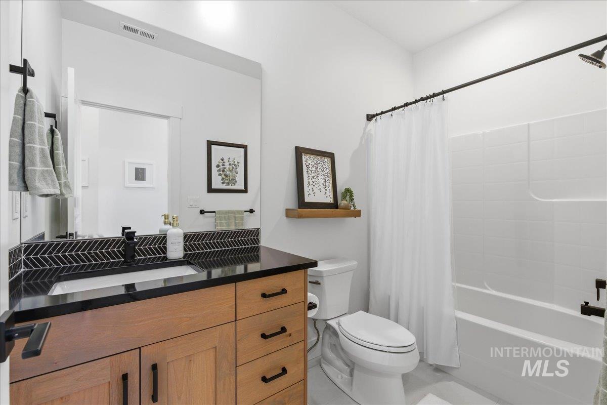 2472 S S Pelion Way, Nampa, Idaho 83686, 4 Bedrooms, 3 Bathrooms, Residential For Sale, Price $749,900, 98976205