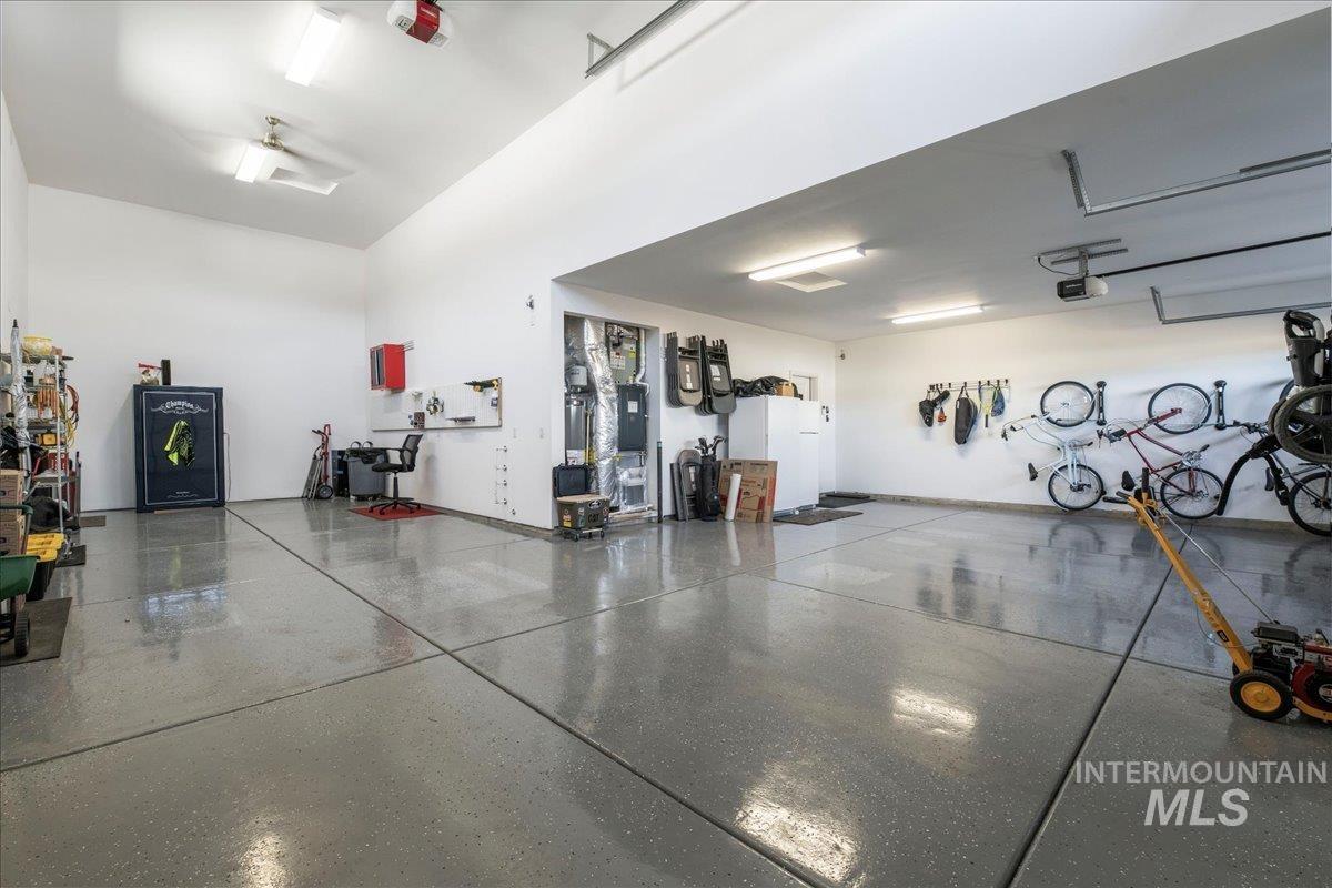 2472 S S Pelion Way, Nampa, Idaho 83686, 4 Bedrooms, 3 Bathrooms, Residential For Sale, Price $749,900, 98976205