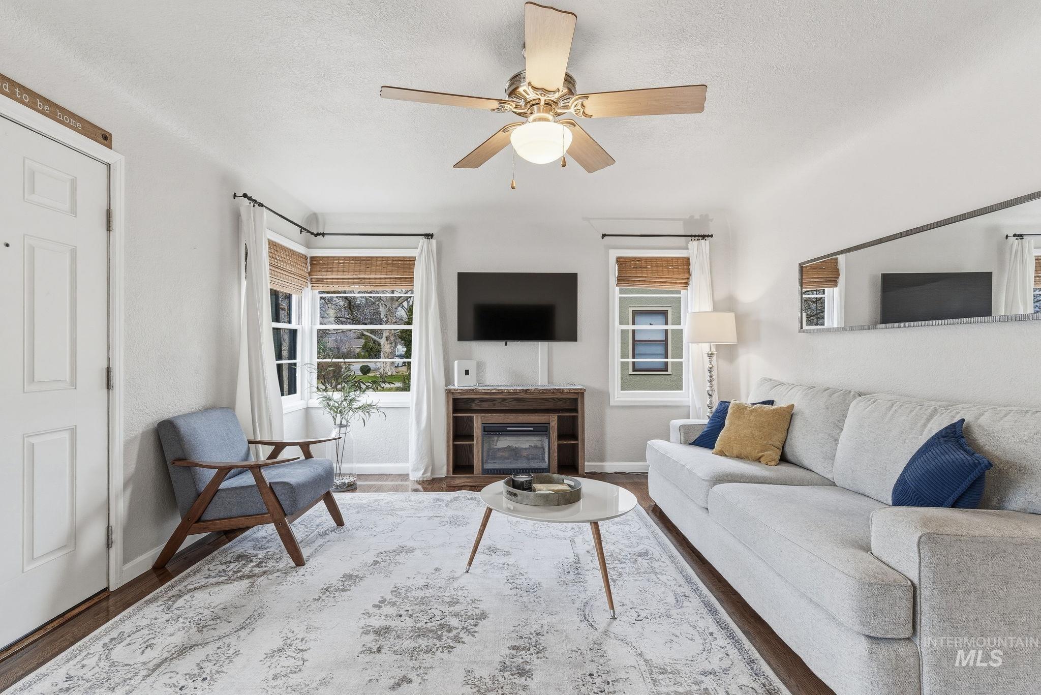 1426 S Gourley St., Boise, Idaho 83705, 3 Bedrooms, 2 Bathrooms, Residential For Sale, Price $469,900, 98976206