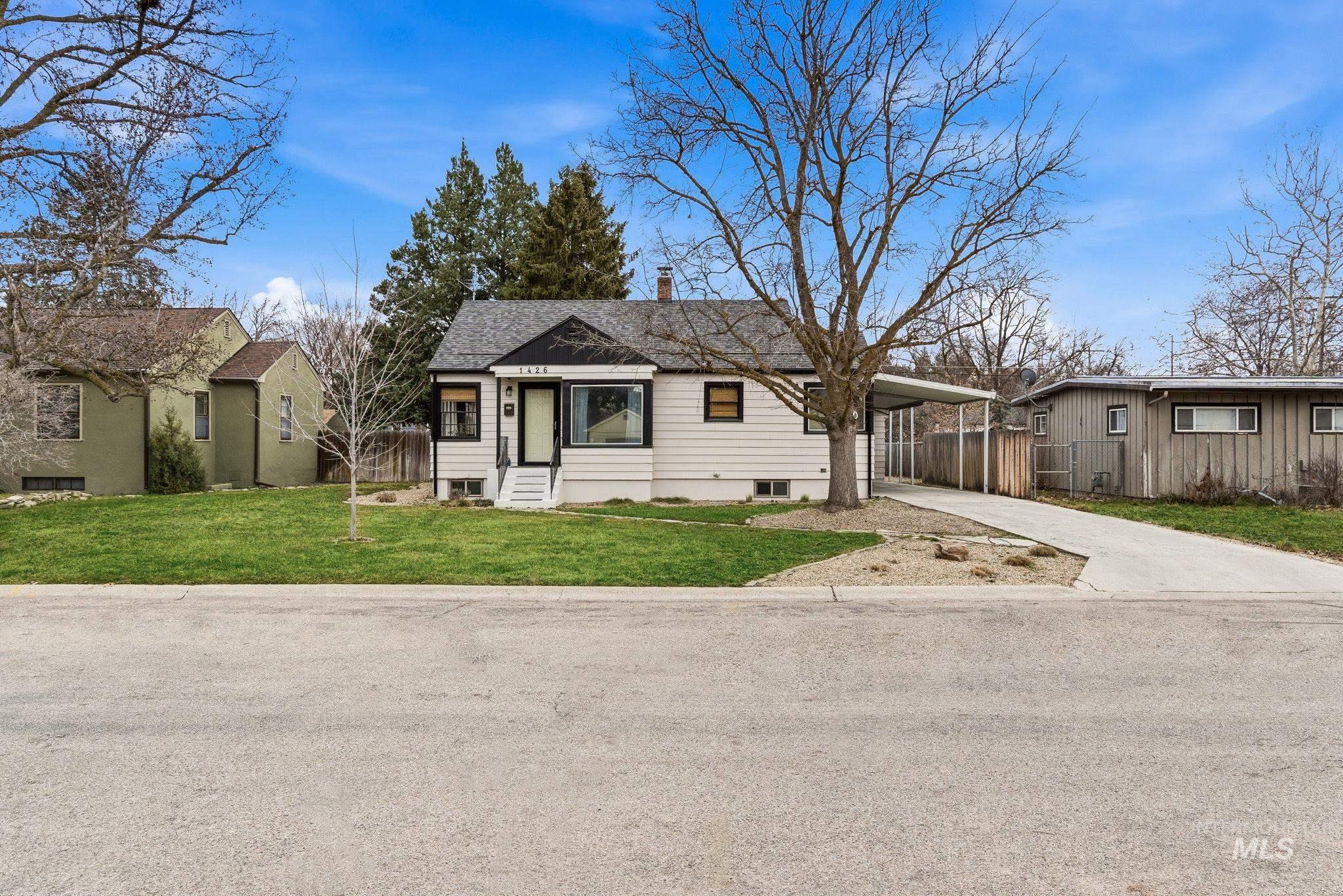 1426 S Gourley St., Boise, Idaho 83705, 3 Bedrooms, 2 Bathrooms, Residential For Sale, Price $469,900, 98976206
