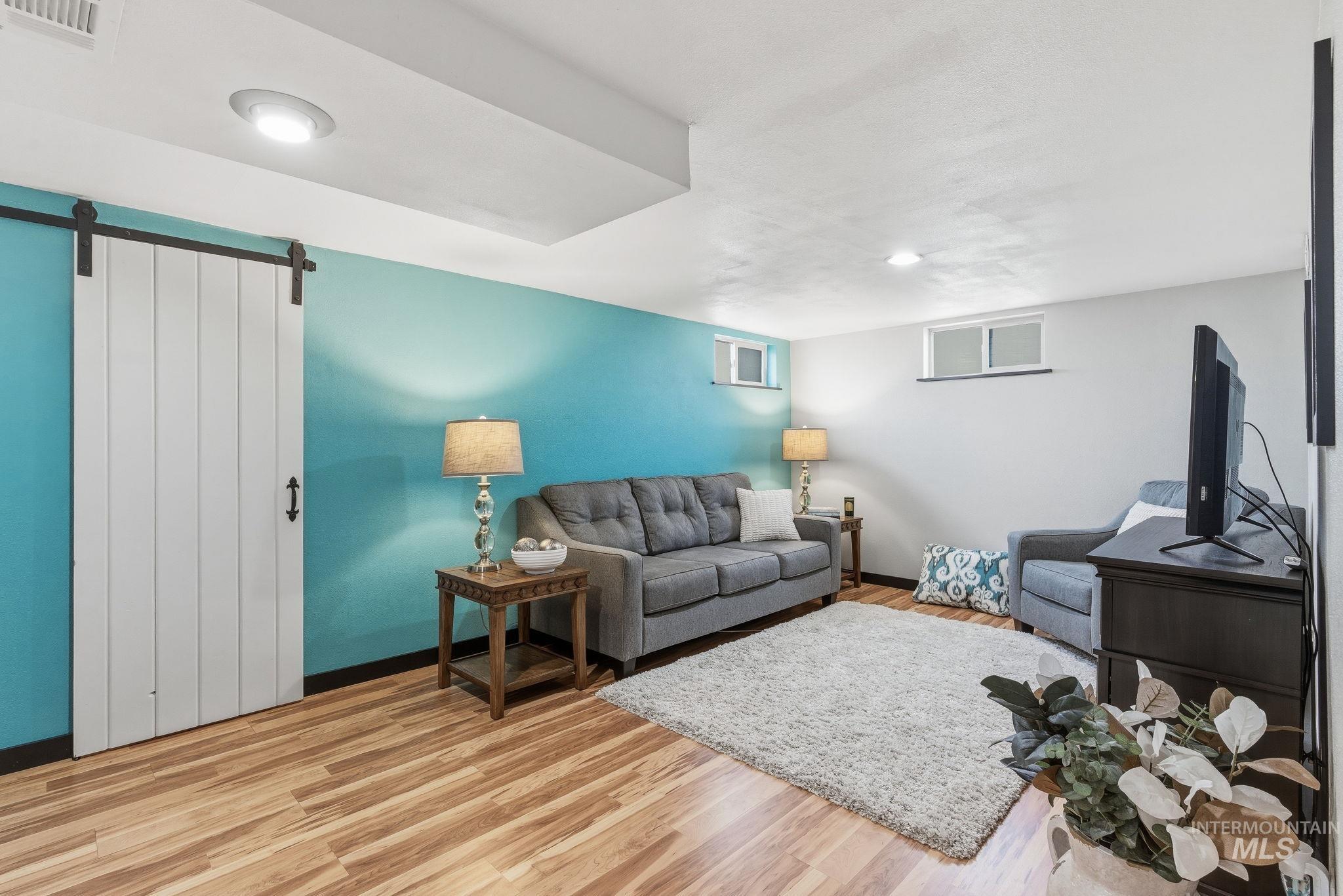 1426 S Gourley St., Boise, Idaho 83705, 3 Bedrooms, 2 Bathrooms, Residential For Sale, Price $469,900, 98976206