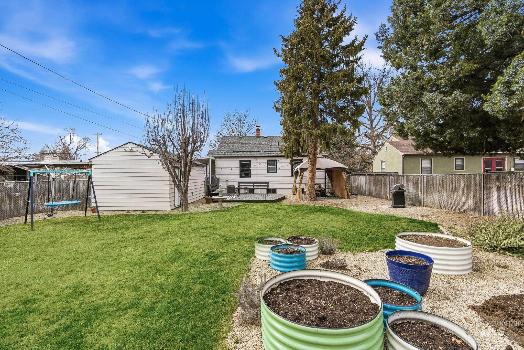 1426 S Gourley St., Boise, Idaho 83705, 3 Bedrooms, 2 Bathrooms, Residential For Sale, Price $469,900, 98976206