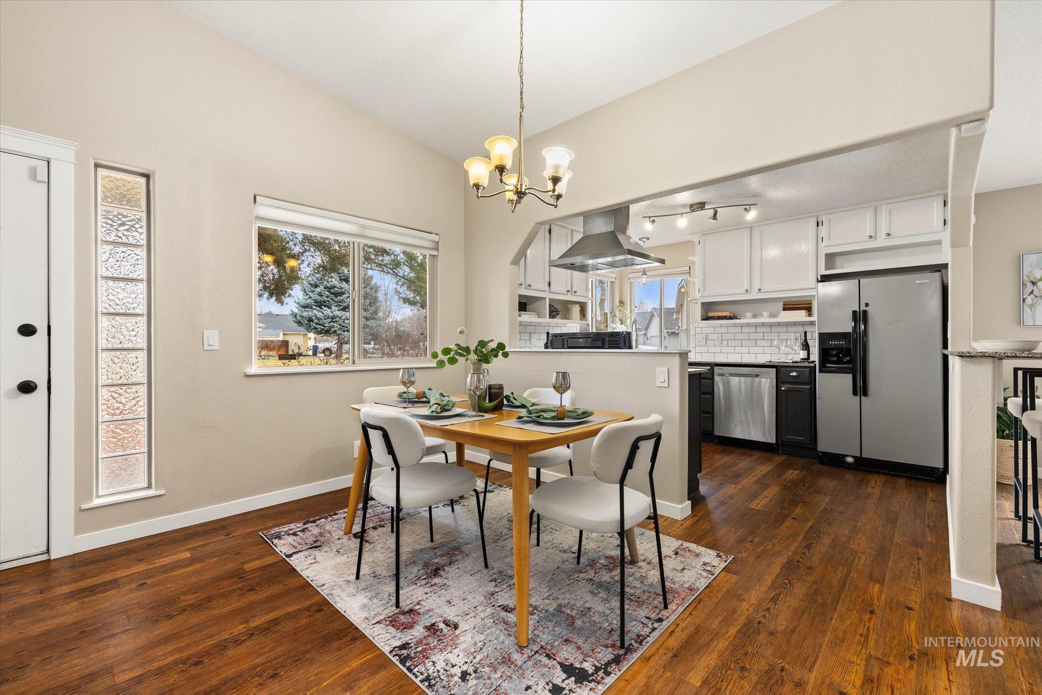 77 S Silverwood Way, Eagle, Idaho 83616, 3 Bedrooms, 2 Bathrooms, Residential For Sale, Price $499,900,MLS 98976207