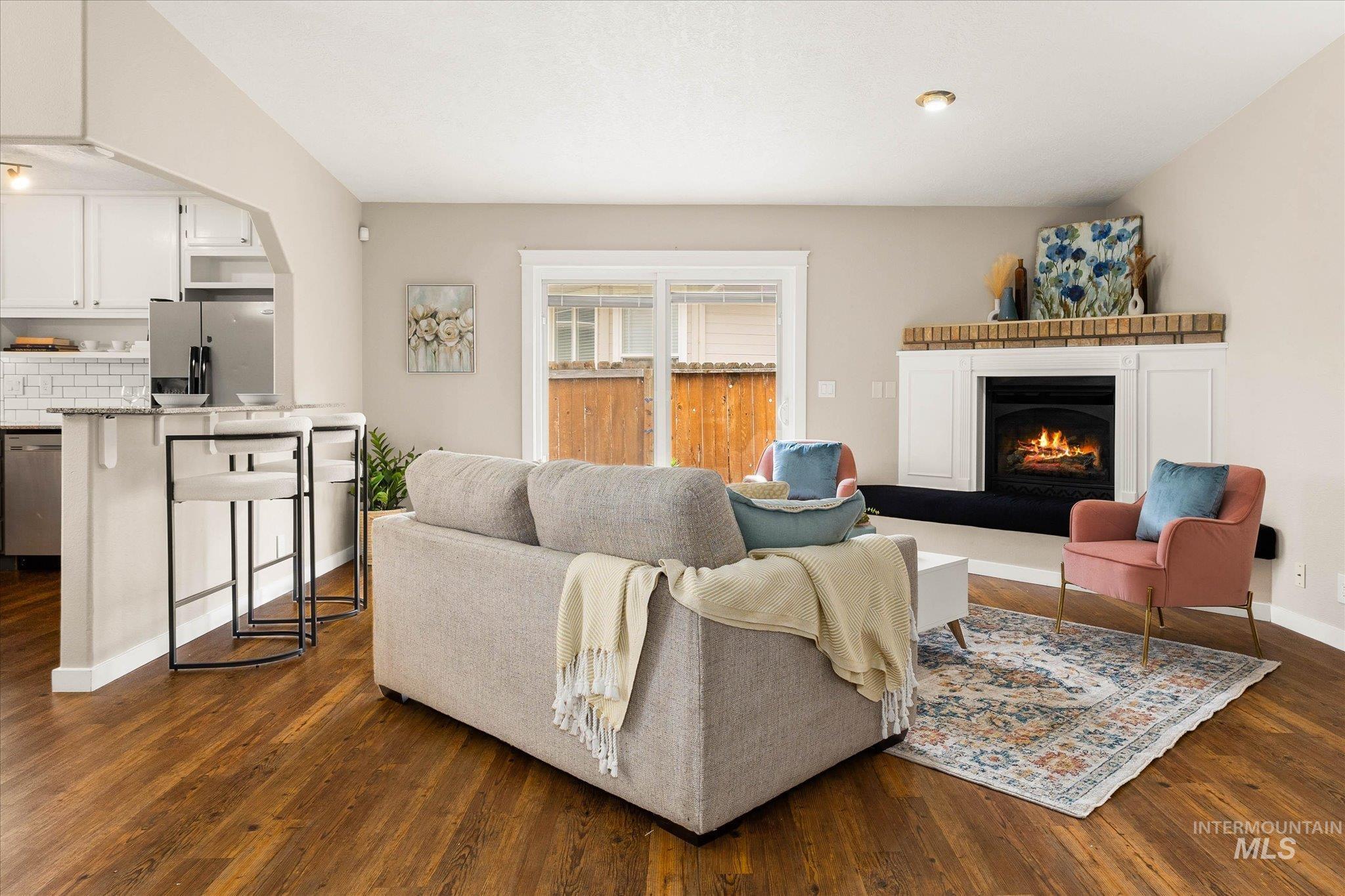 77 S Silverwood Way, Eagle, Idaho 83616, 3 Bedrooms, 2 Bathrooms, Residential For Sale, Price $499,900,MLS 98976207