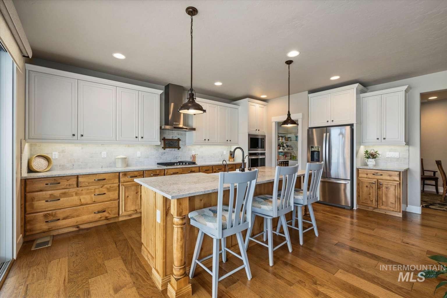 1062 W Six Shooter St, Middleton, Idaho 83644, 3 Bedrooms, 2 Bathrooms, Residential For Sale, Price $675,000, 98976209