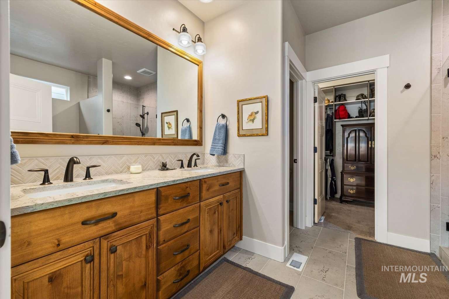 1062 W Six Shooter St, Middleton, Idaho 83644, 3 Bedrooms, 2 Bathrooms, Residential For Sale, Price $675,000, 98976209