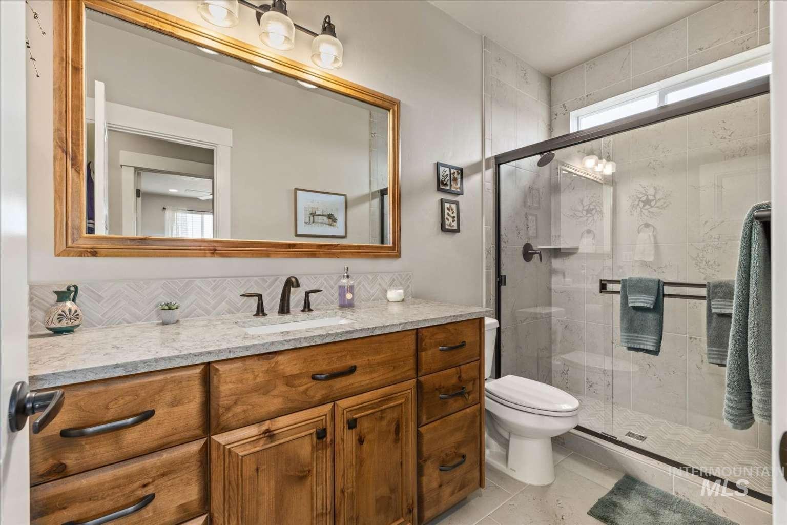 1062 W Six Shooter St, Middleton, Idaho 83644, 3 Bedrooms, 2 Bathrooms, Residential For Sale, Price $675,000, 98976209