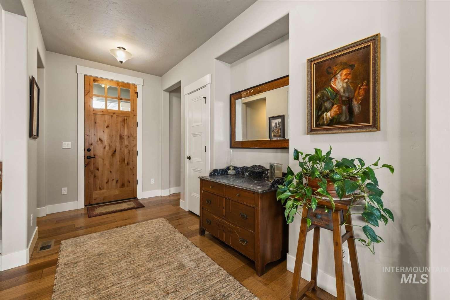 1062 W Six Shooter St, Middleton, Idaho 83644, 3 Bedrooms, 2 Bathrooms, Residential For Sale, Price $675,000, 98976209