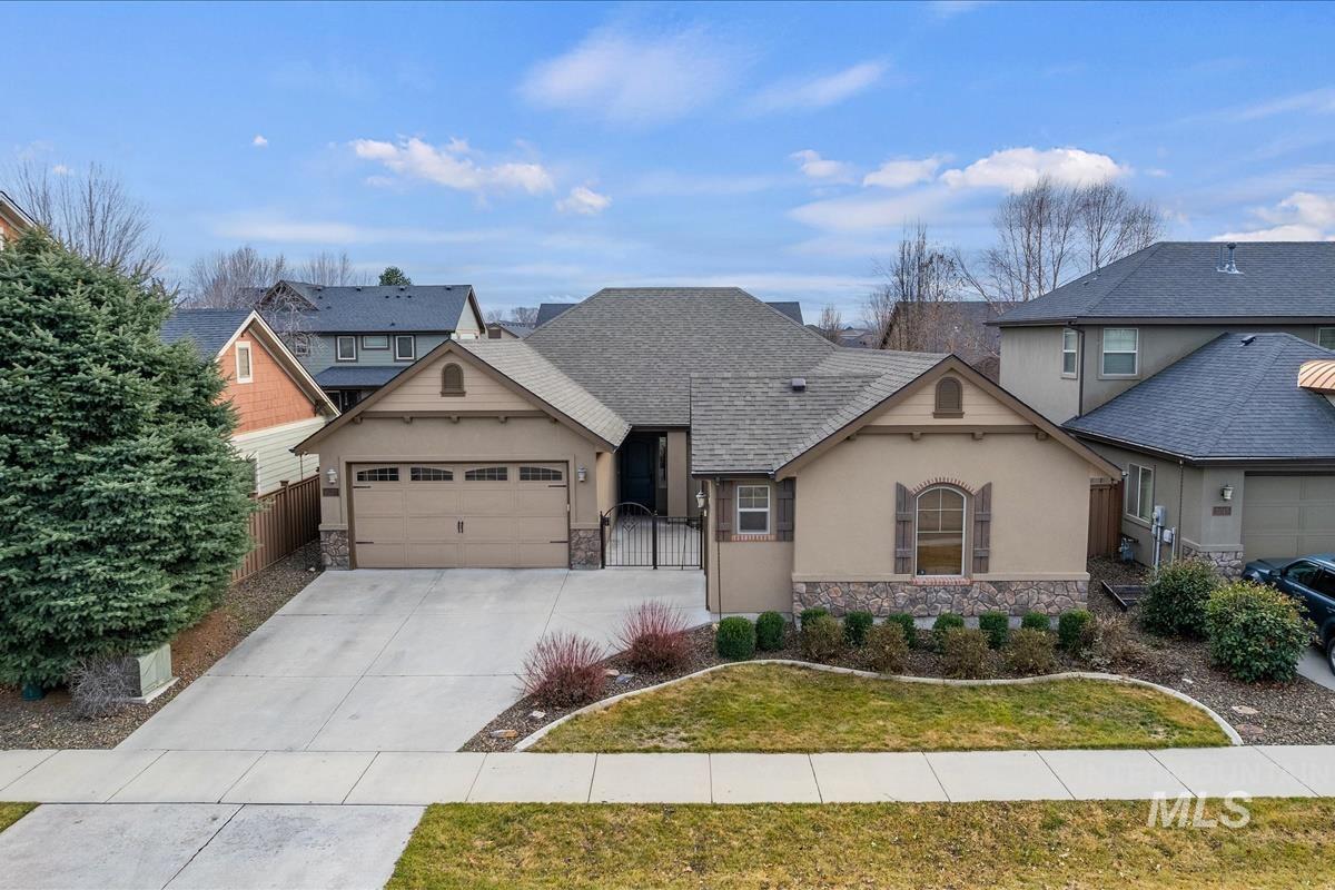 10127 W Whitecrest St, Star, Idaho 83669, 3 Bedrooms, 2 Bathrooms, Residential For Sale, Price $525,000, 98976211