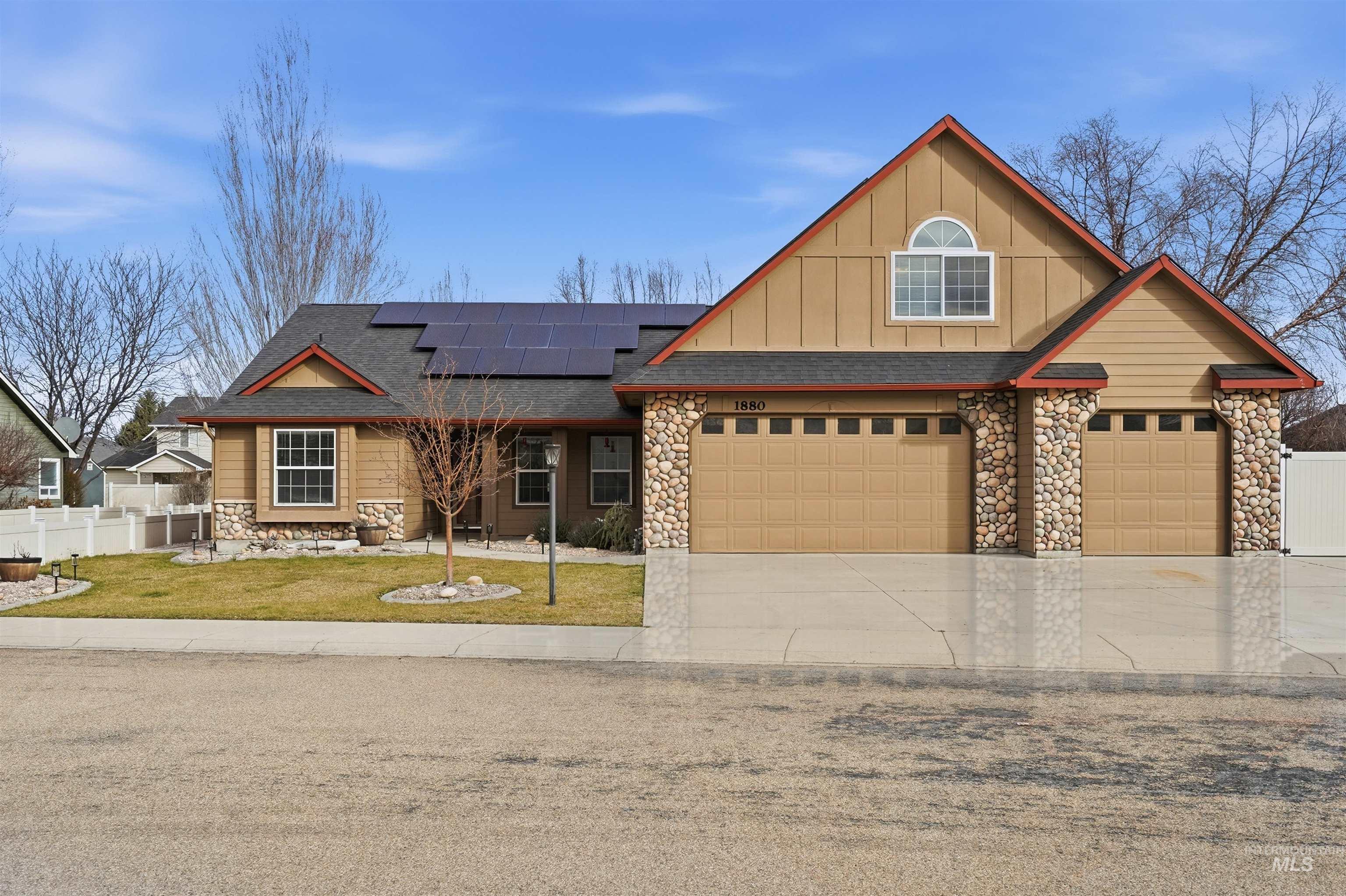 1880 W Kelly Creek Drive, Meridian, Idaho 83646-0000, 4 Bedrooms, 3 Bathrooms, Residential For Sale, Price $649,990, 98976212