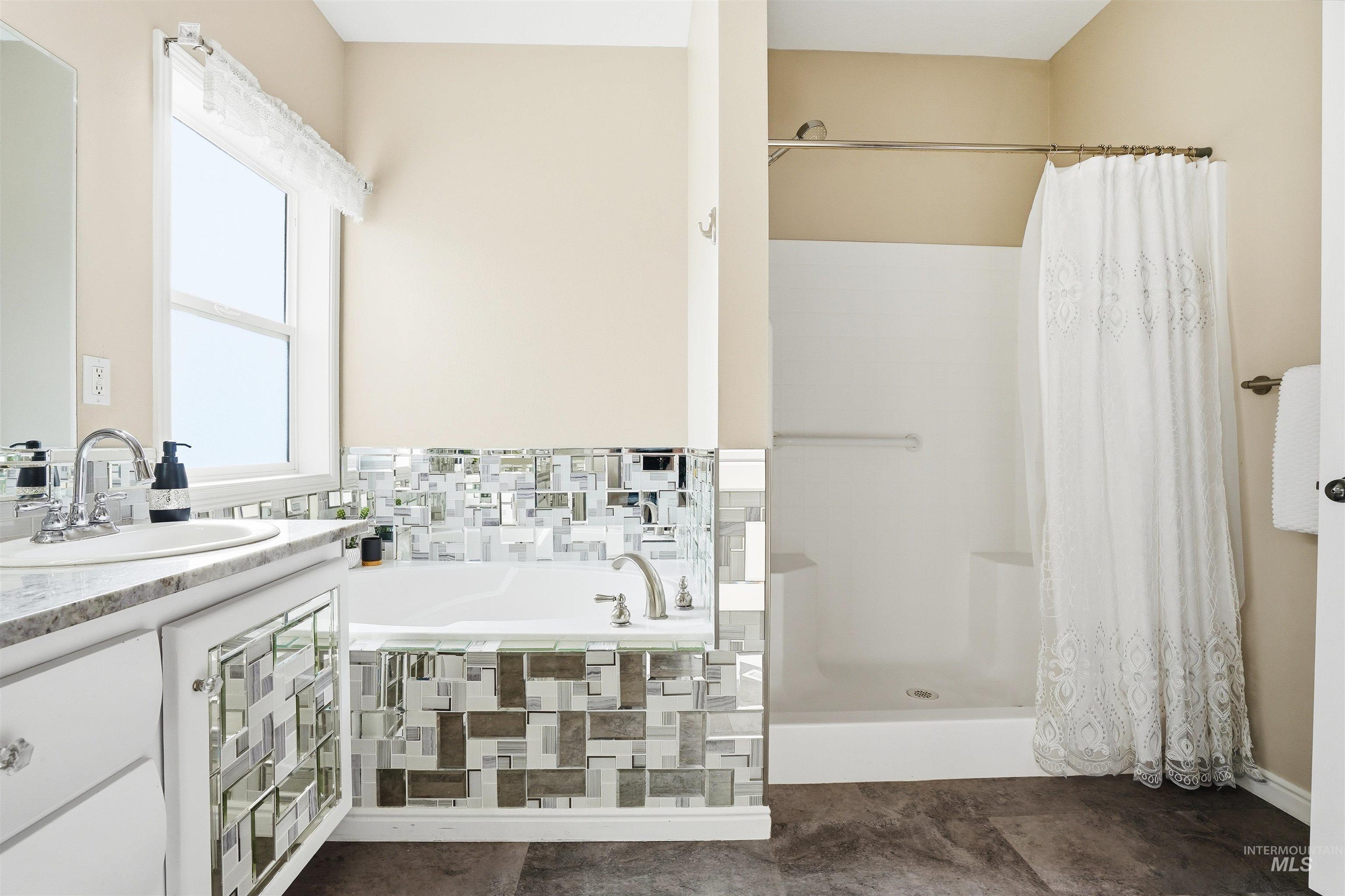 1880 W Kelly Creek Drive, Meridian, Idaho 83646-0000, 4 Bedrooms, 3 Bathrooms, Residential For Sale, Price $649,990, 98976212