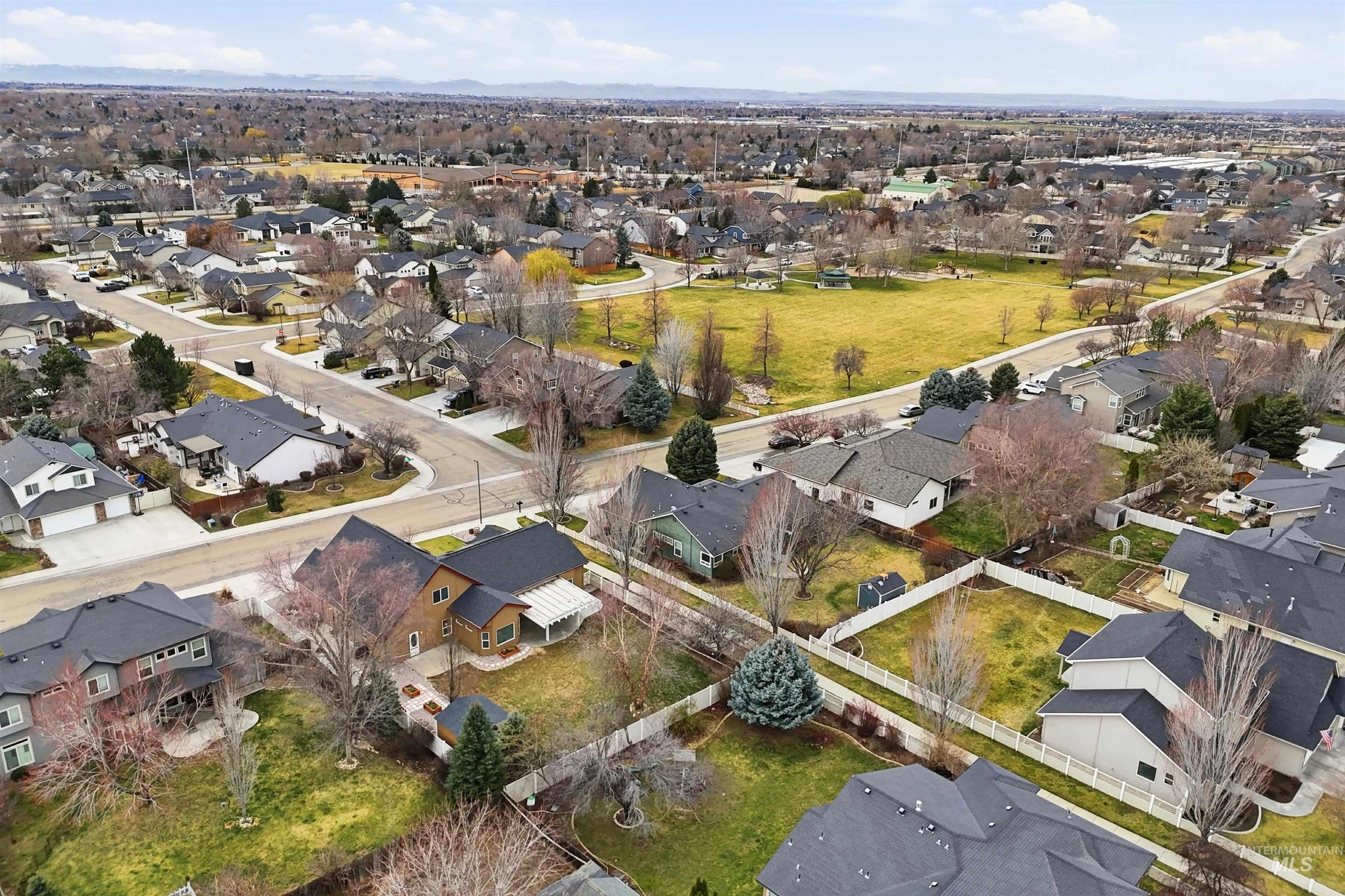 1880 W Kelly Creek Drive, Meridian, Idaho 83646-0000, 4 Bedrooms, 3 Bathrooms, Residential For Sale, Price $649,990, 98976212