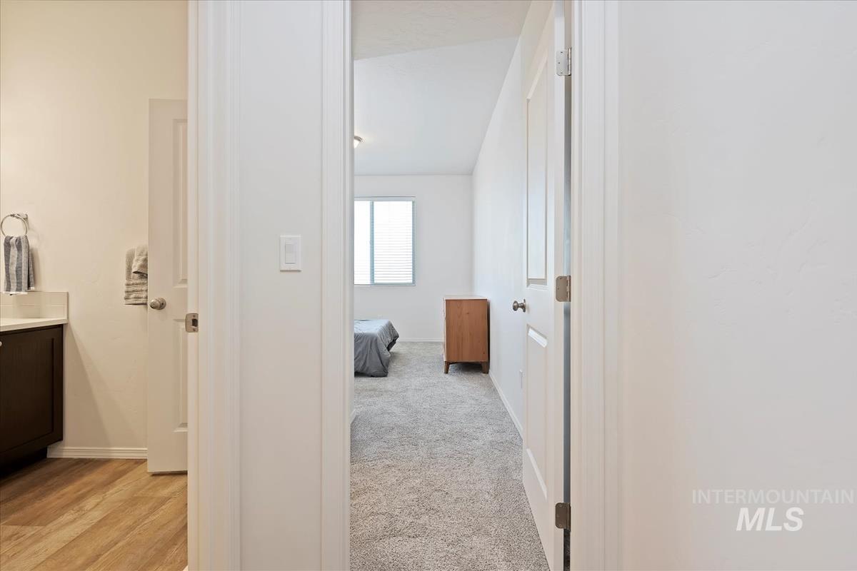 1858 Enterprise Street, Mountain Home, Idaho 83647, 2 Bedrooms, 2 Bathrooms, Residential For Sale, Price $294,900,MLS 98976215