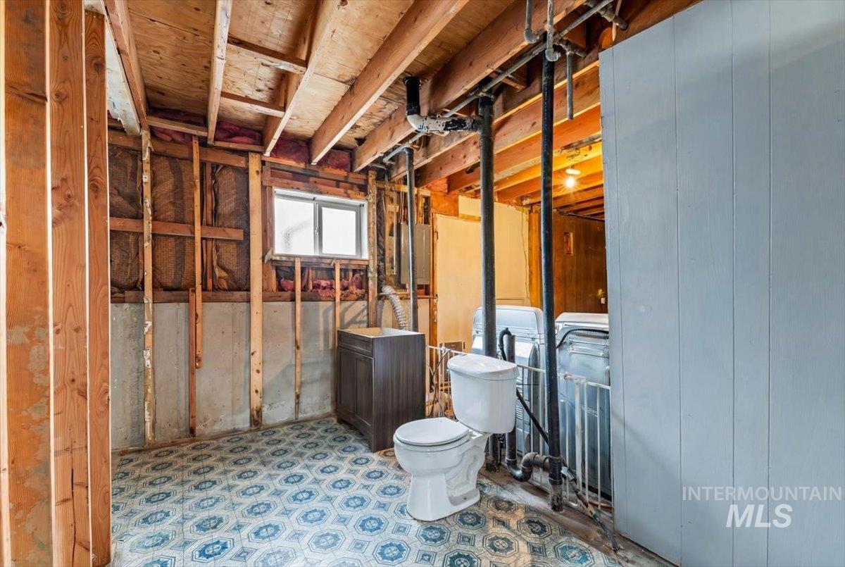 2319 Polk St, Caldwell, Idaho 83605, 4 Bedrooms, 2 Bathrooms, Residential For Sale, Price $380,000,MLS 98976217