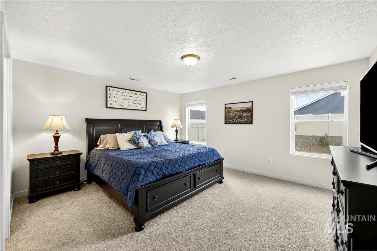 12313 Varga St, Caldwell, Idaho 83607, 4 Bedrooms, 2.5 Bathrooms, Residential For Sale, Price $450,000,MLS 98976221