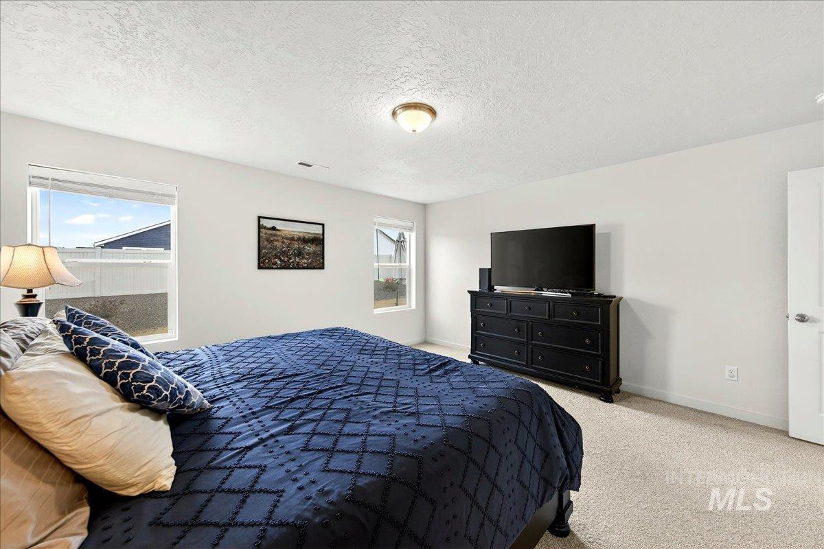 12313 Varga St, Caldwell, Idaho 83607, 4 Bedrooms, 2.5 Bathrooms, Residential For Sale, Price $450,000,MLS 98976221