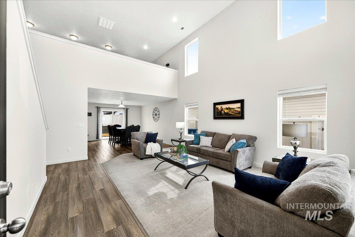 12313 Varga St, Caldwell, Idaho 83607, 4 Bedrooms, 2.5 Bathrooms, Residential For Sale, Price $450,000,MLS 98976221