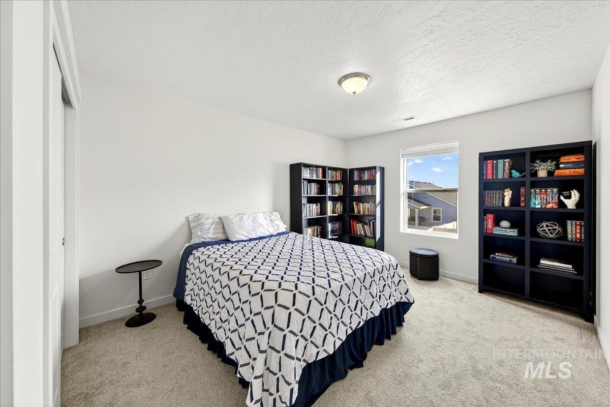 12313 Varga St, Caldwell, Idaho 83607, 4 Bedrooms, 2.5 Bathrooms, Residential For Sale, Price $450,000,MLS 98976221