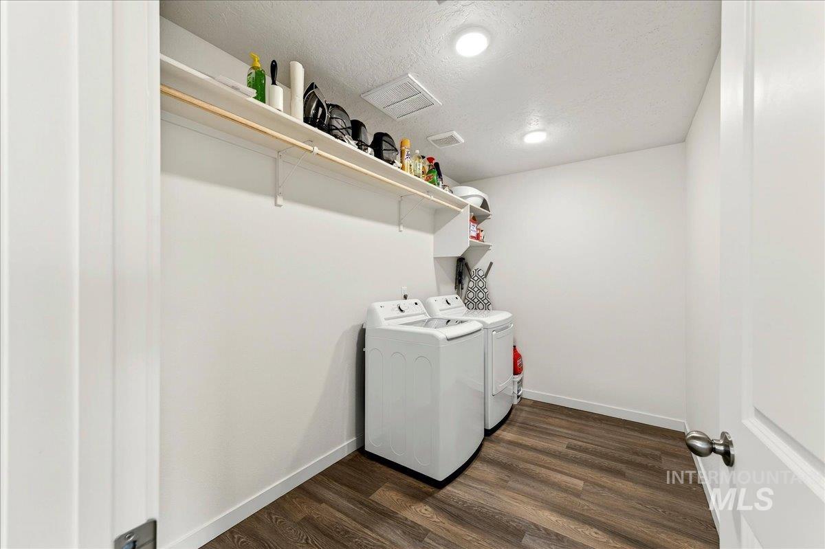 12313 Varga St, Caldwell, Idaho 83607, 4 Bedrooms, 2.5 Bathrooms, Residential For Sale, Price $450,000,MLS 98976221