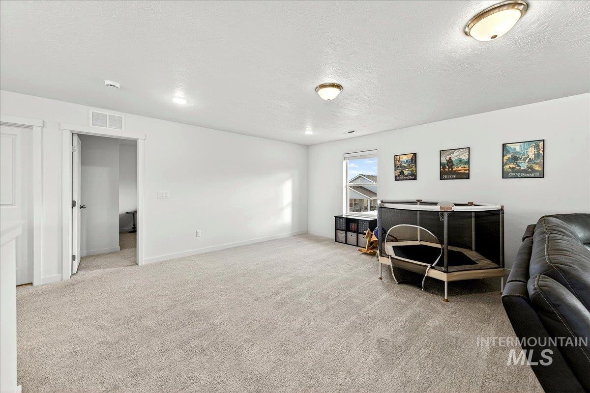 12313 Varga St, Caldwell, Idaho 83607, 4 Bedrooms, 2.5 Bathrooms, Residential For Sale, Price $450,000,MLS 98976221