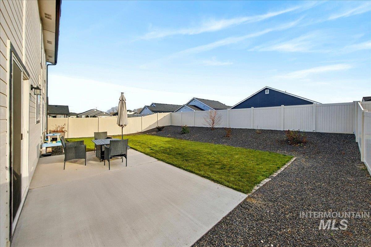 12313 Varga St, Caldwell, Idaho 83607, 4 Bedrooms, 2.5 Bathrooms, Residential For Sale, Price $450,000,MLS 98976221