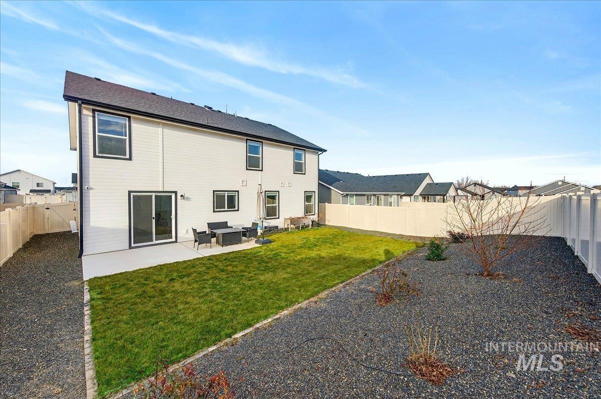 12313 Varga St, Caldwell, Idaho 83607, 4 Bedrooms, 2.5 Bathrooms, Residential For Sale, Price $450,000,MLS 98976221