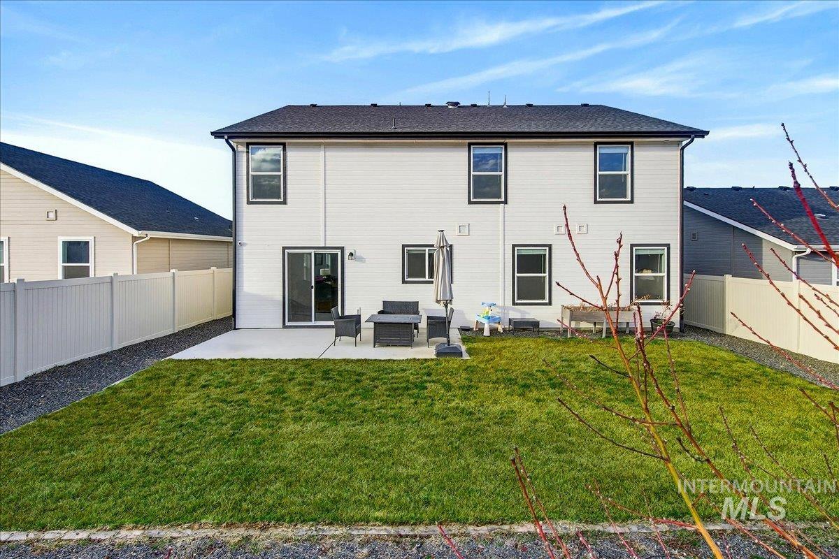 12313 Varga St, Caldwell, Idaho 83607, 4 Bedrooms, 2.5 Bathrooms, Residential For Sale, Price $450,000,MLS 98976221