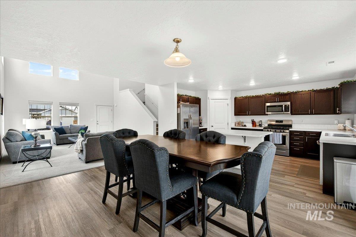 12313 Varga St, Caldwell, Idaho 83607, 4 Bedrooms, 2.5 Bathrooms, Residential For Sale, Price $450,000,MLS 98976221