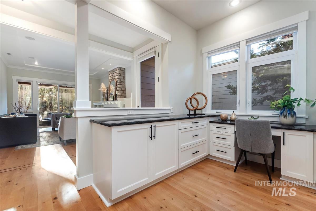 3076 S Rookery Ln, Boise, Idaho 83706, 2 Bedrooms, 2 Bathrooms, Residential For Sale, Price $885,000,MLS 98976222