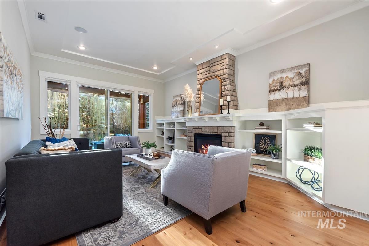 3076 S Rookery Ln, Boise, Idaho 83706, 2 Bedrooms, 2 Bathrooms, Residential For Sale, Price $885,000,MLS 98976222