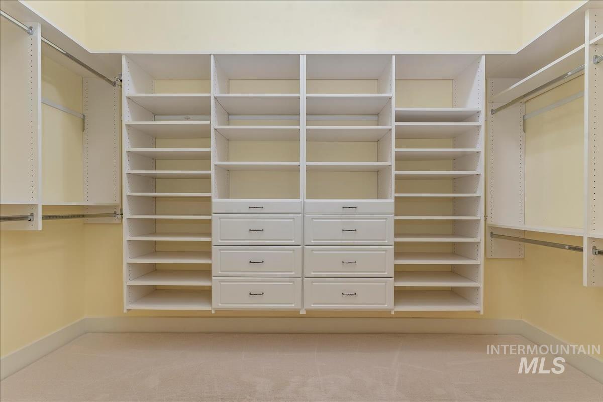 3076 S Rookery Ln, Boise, Idaho 83706, 2 Bedrooms, 2 Bathrooms, Residential For Sale, Price $885,000,MLS 98976222