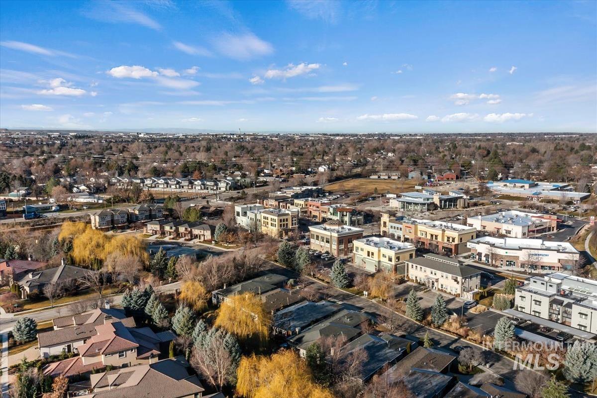 3076 S Rookery Ln, Boise, Idaho 83706, 2 Bedrooms, 2 Bathrooms, Residential For Sale, Price $885,000,MLS 98976222