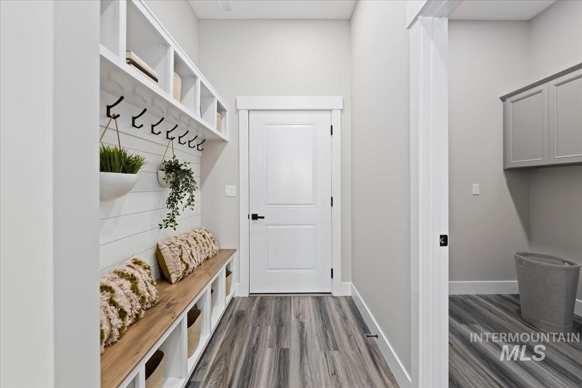 9910 W Sunberry Court, Star, Idaho 83669, 4 Bedrooms, 2.5 Bathrooms, Residential For Sale, Price $699,900, 98976224