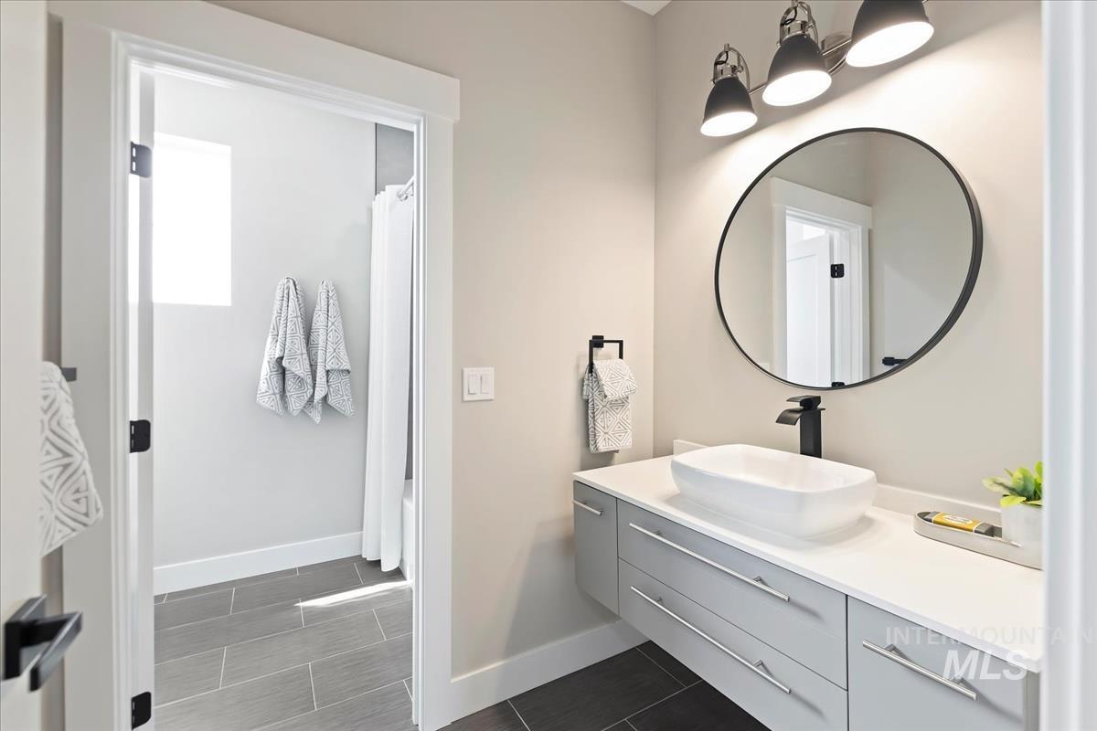 9910 W Sunberry Court, Star, Idaho 83669, 4 Bedrooms, 2.5 Bathrooms, Residential For Sale, Price $699,900, 98976224