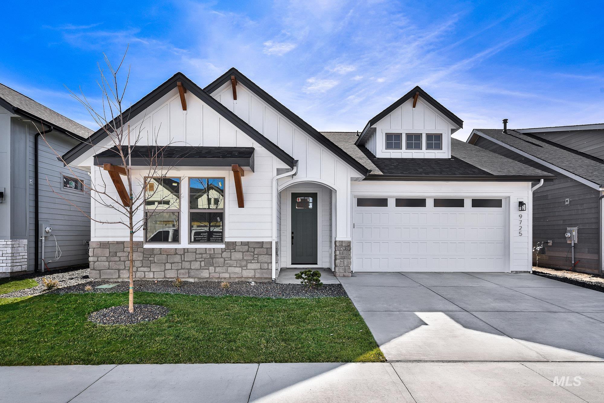 9725 W Snow Wolf Ln, Star, Idaho 83669, 3 Bedrooms, 2 Bathrooms, Residential For Sale, Price $539,900,MLS 98976225
