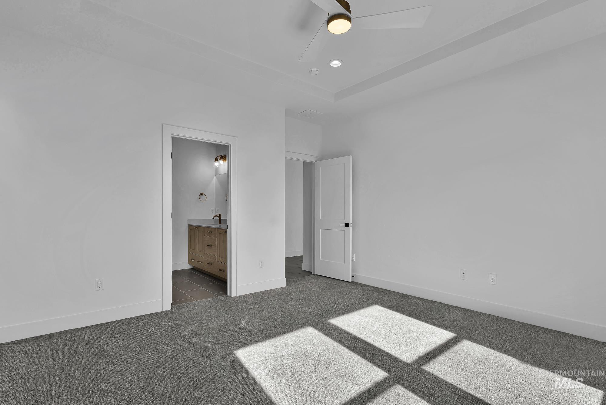 9725 W Snow Wolf Ln, Star, Idaho 83669, 3 Bedrooms, 2 Bathrooms, Residential For Sale, Price $539,900,MLS 98976225