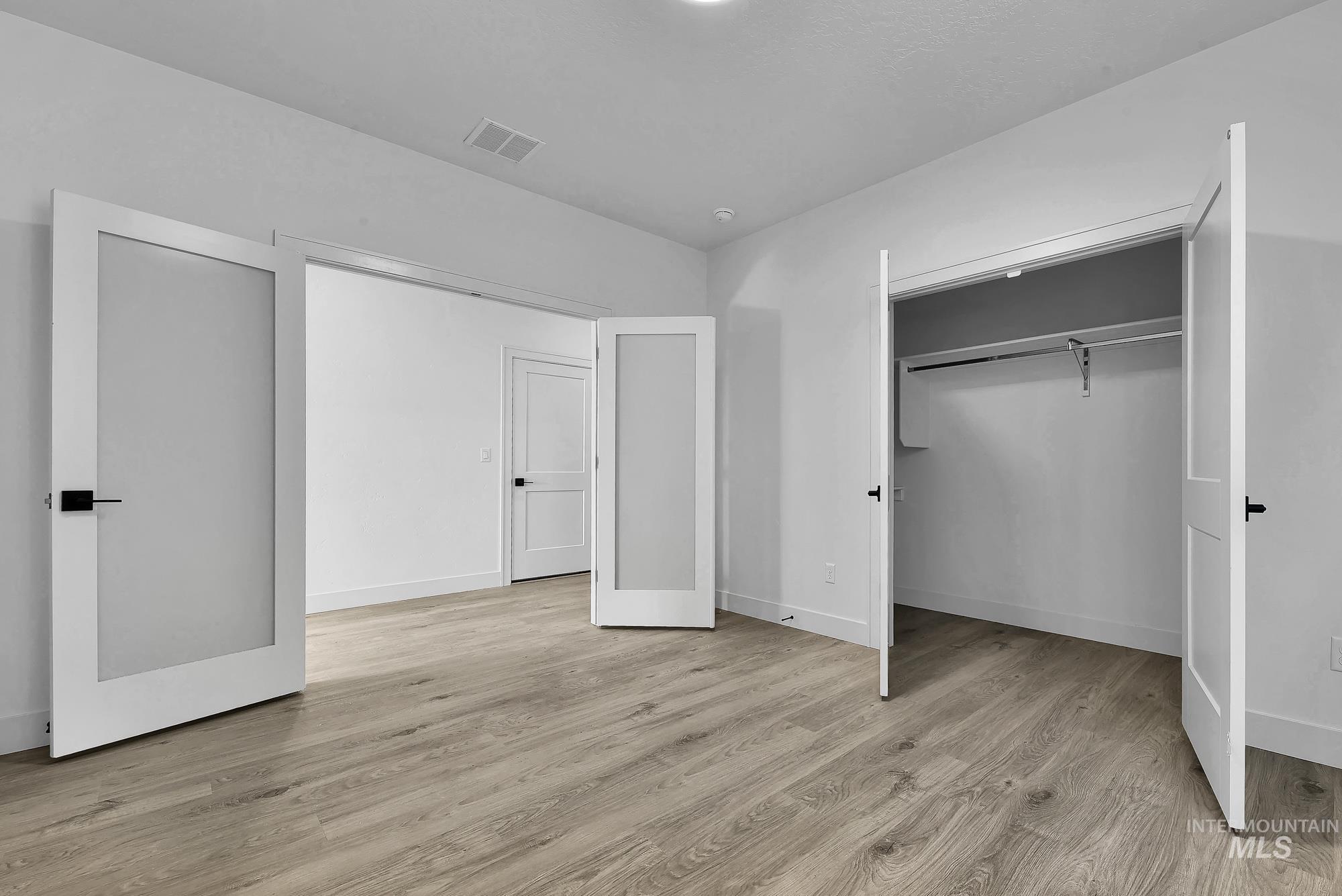 9725 W Snow Wolf Ln, Star, Idaho 83669, 3 Bedrooms, 2 Bathrooms, Residential For Sale, Price $539,900,MLS 98976225