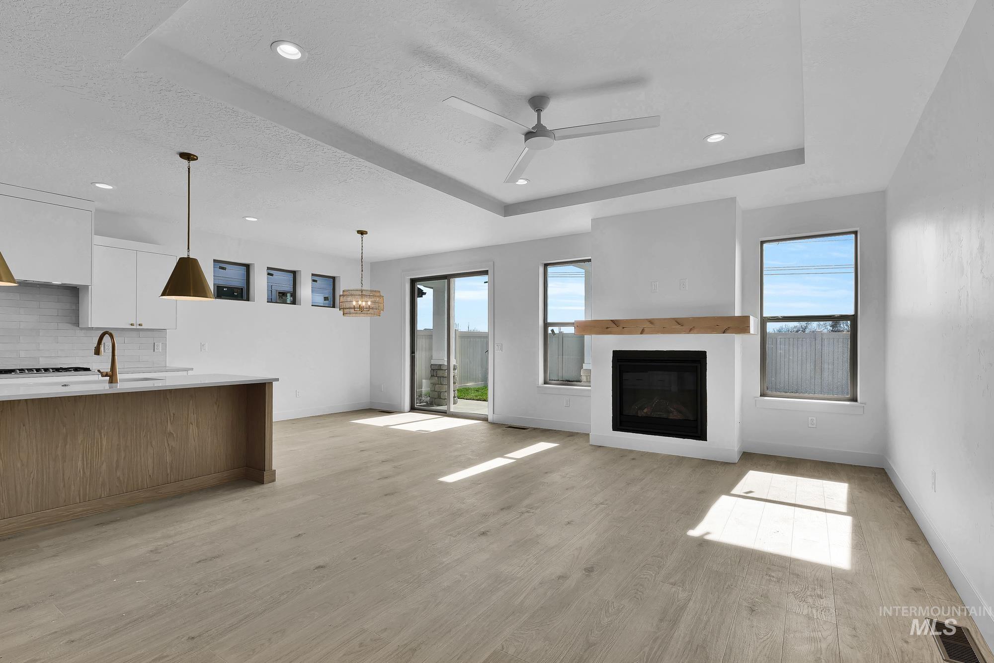 9725 W Snow Wolf Ln, Star, Idaho 83669, 3 Bedrooms, 2 Bathrooms, Residential For Sale, Price $539,900,MLS 98976225