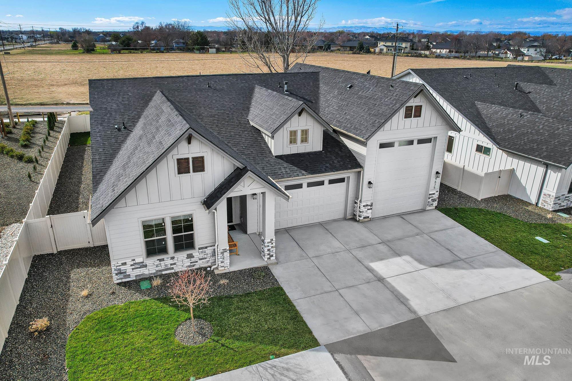 9675 W Snow Wolf Ln, Star, Idaho 83669, 3 Bedrooms, 2 Bathrooms, Residential For Sale, Price $634,900,MLS 98976226