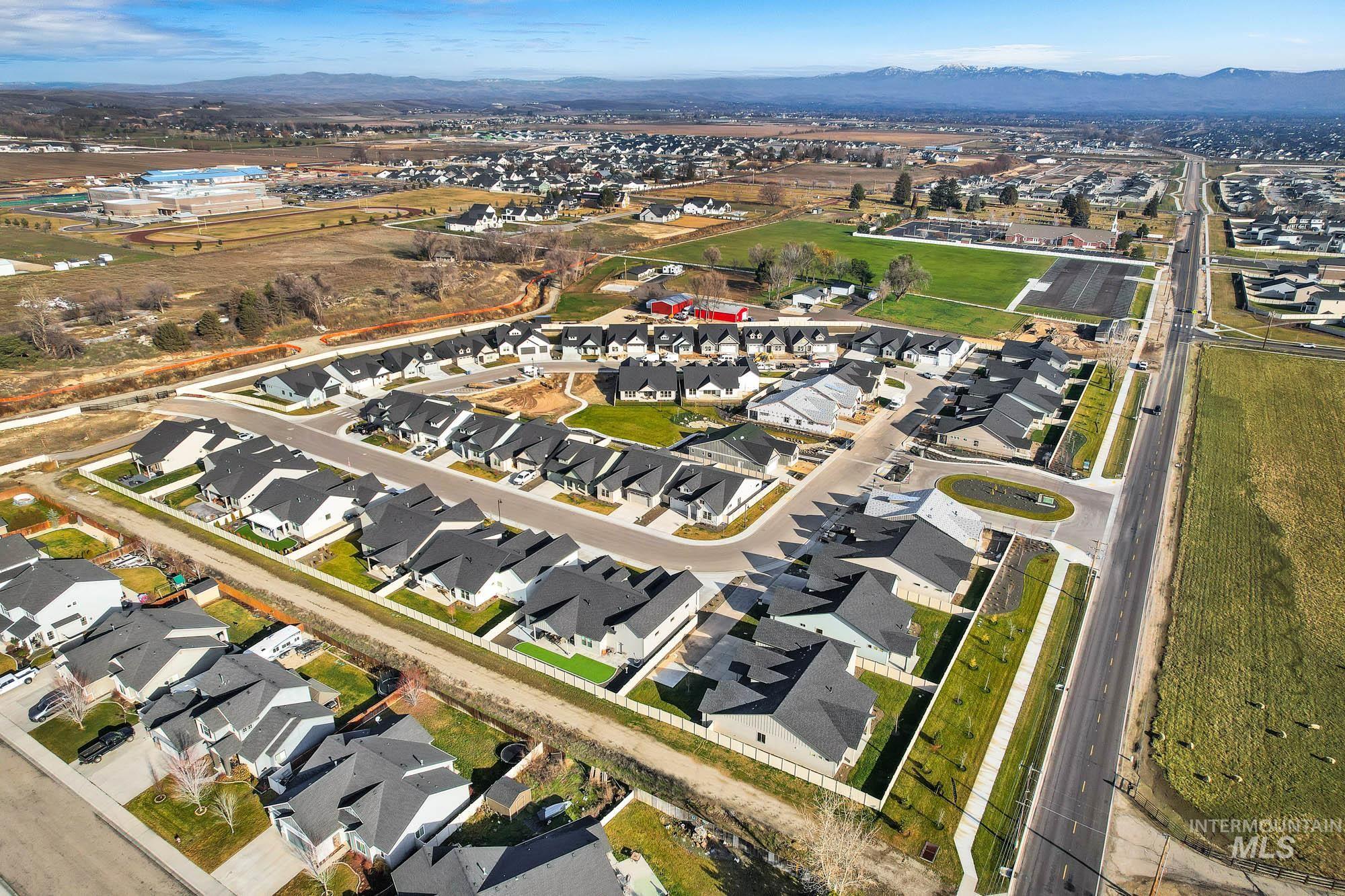 9675 W Snow Wolf Ln, Star, Idaho 83669, 3 Bedrooms, 2 Bathrooms, Residential For Sale, Price $634,900, 98976226